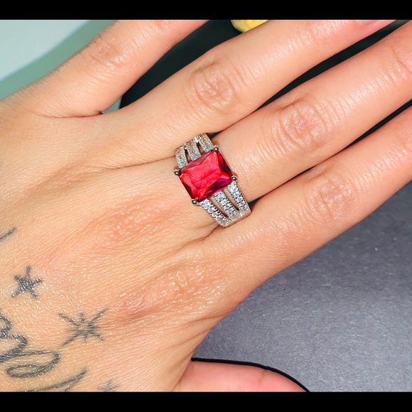Jewelry - Luxury ring 925 sterling silver
